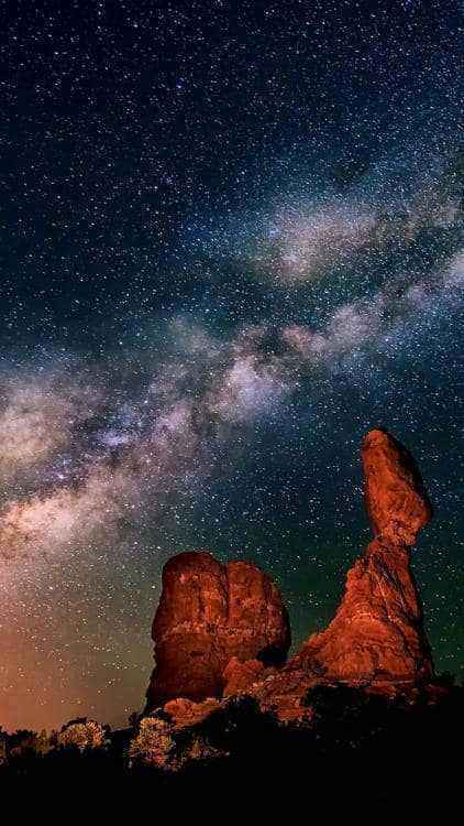 Milky_Way-wallpaper-10864561.jpg