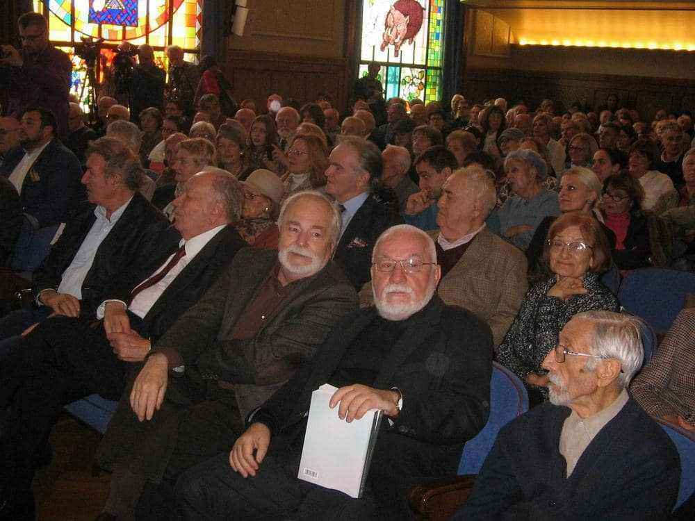 Академици.JPG