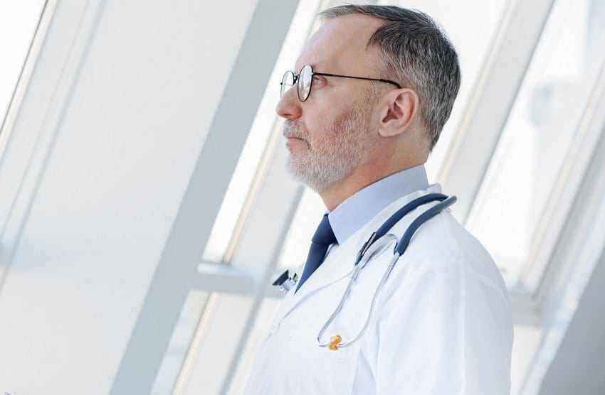 lekar-foto-thinkstock-1488366523-110631.jpg.3ef8dcd1c45835575ecc58bf461df4d3.jpg