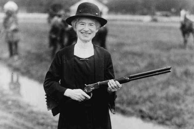 Annie-Oakley-.jpg.87ce85e995b5e8c5953d296dd240898e.jpg