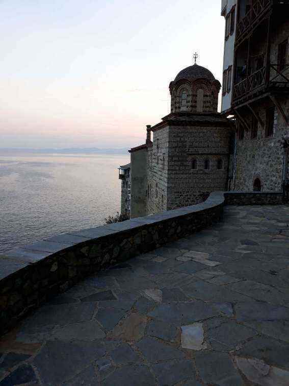 IMG-0be4b6f85fa8dc724430362f6120c731-V.jpg