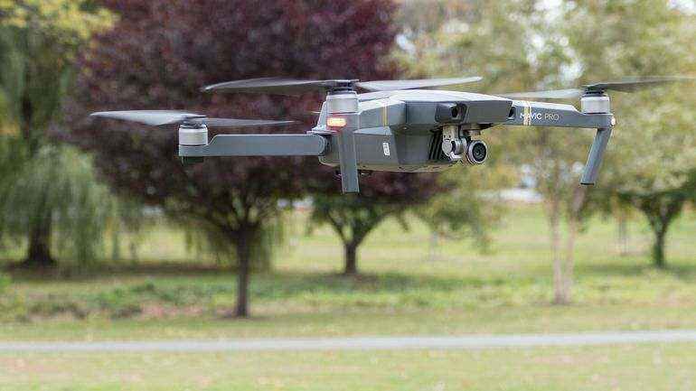 dji-mavic-pro-06.jpg.4fb32a5dce9ee4cda9d7b5a306473732.jpg