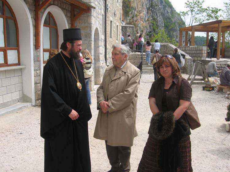 ostrog.jpg.f6cf48335932ac8e8cfef3074904abe9.jpg