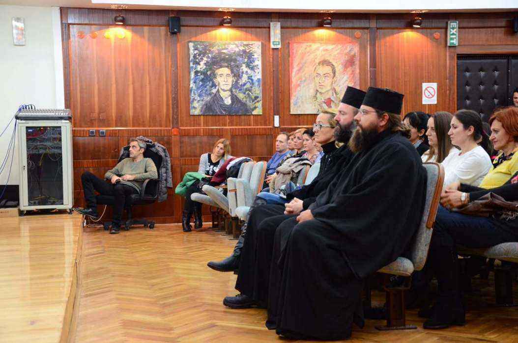 0-02-04-f229f3b7ec81d975bd9765b3fa0a498d294fc874570a572dfd36479fe0fdb420_9cee063e.jpg