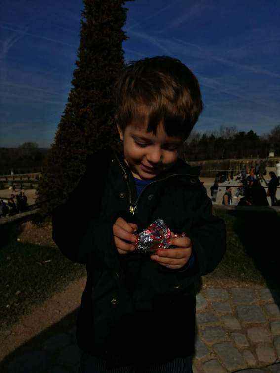 IMG-c63cd7a452644fe4a678e1937da327b0-V.jpg