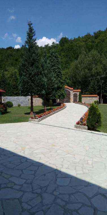 IMG-85520d4d2152bbf61af8cddc4722199f-V.jpg