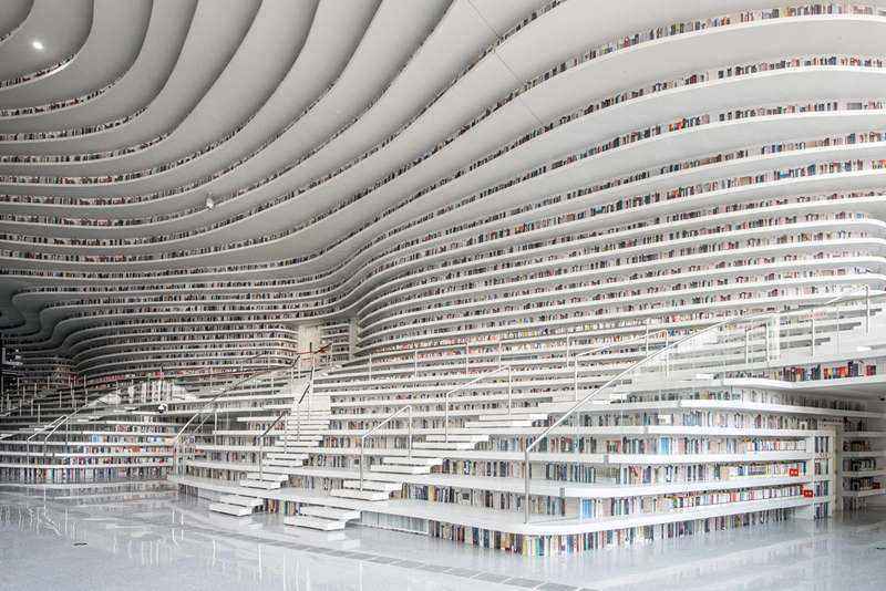 Winy-Maas-of-MVRDV-Designed-Tianjin-Binhai-Library-Azure-02.jpg.8b679f9845add53a5bf789bff60bba96.jpg