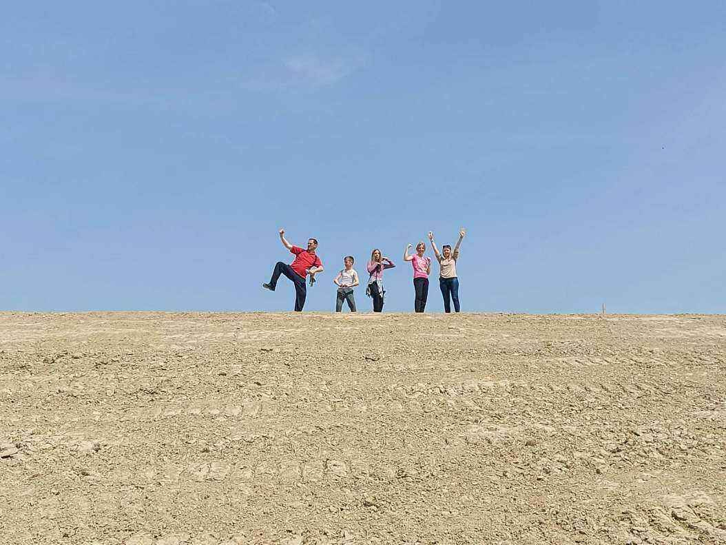 IMG-6d05ea497bf39019f04911db9b1b9831-V.jpg
