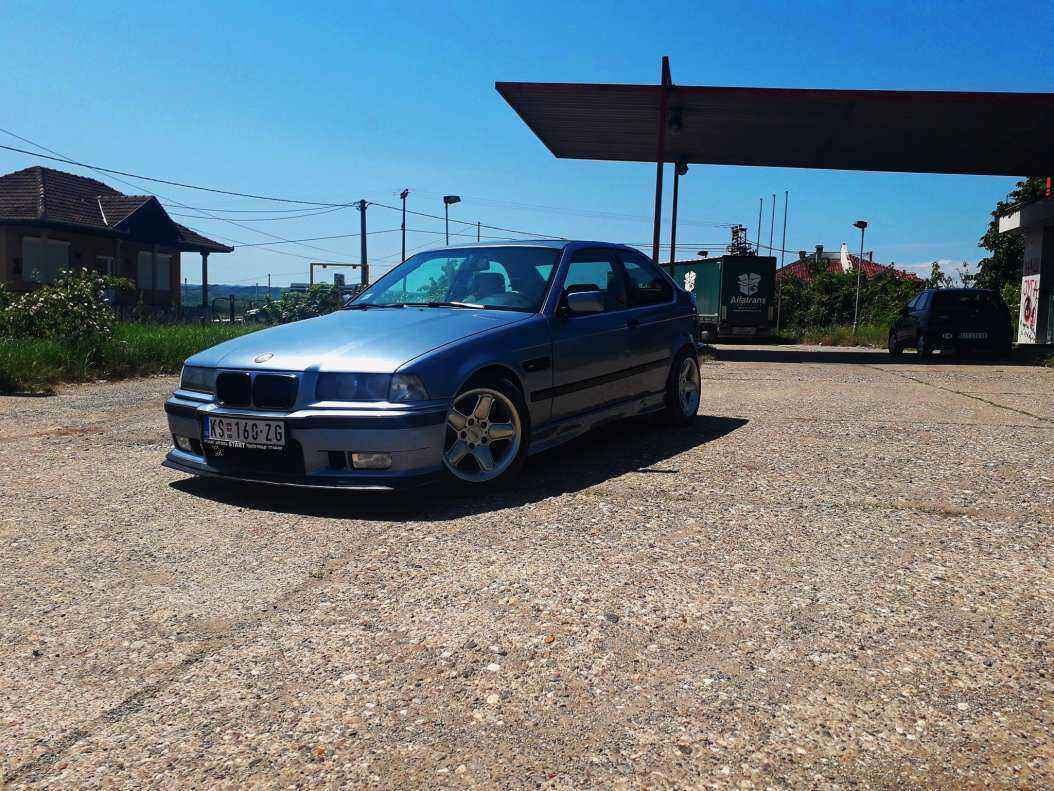 bmw.jpg
