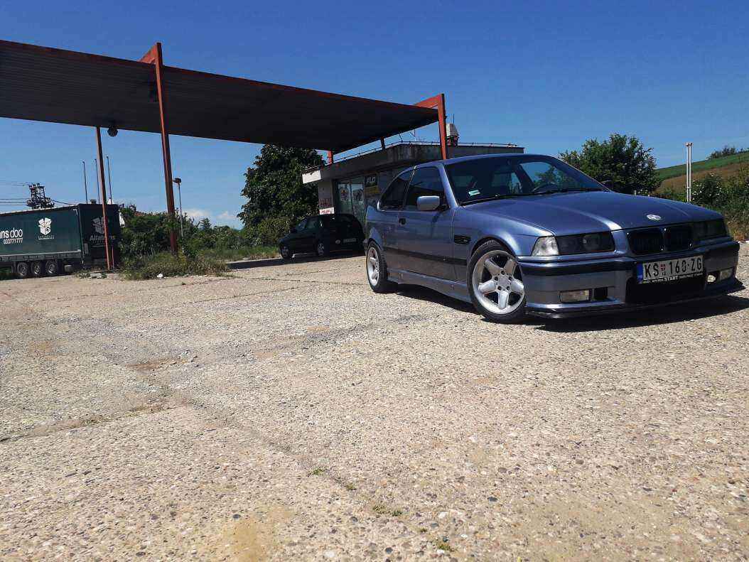 bmw3.jpg