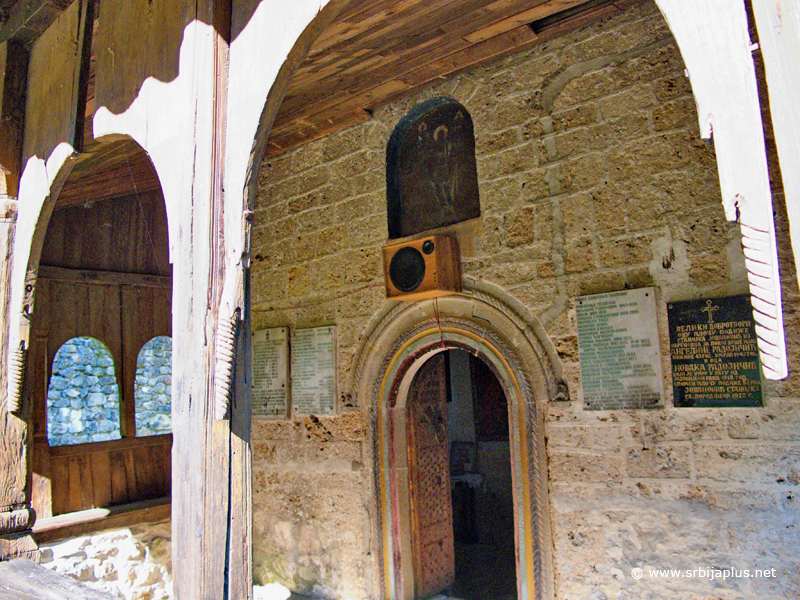 manastir-klisura-8449.jpg.582f9c2085898a0acdc412a1b822a32b.jpg